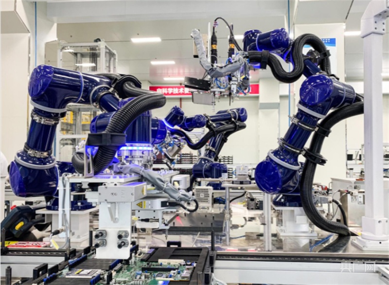 大時(shí)代下的沈陽(yáng) 智能科技重振裝備雄風(fēng)，善鄰相伴共筑幸福家園